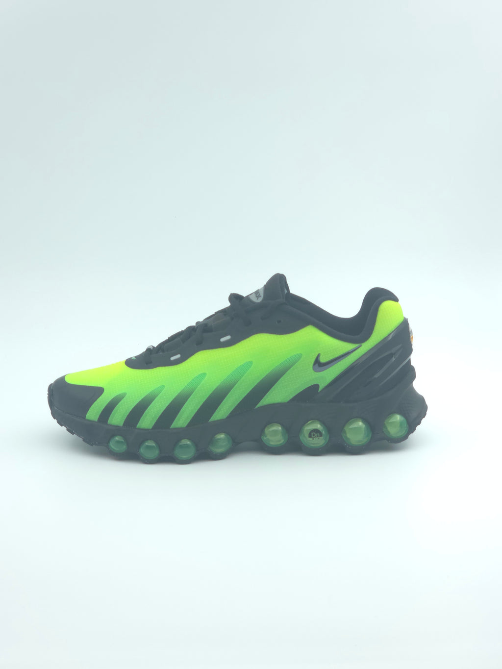 Nike Air Max DN8 AMD