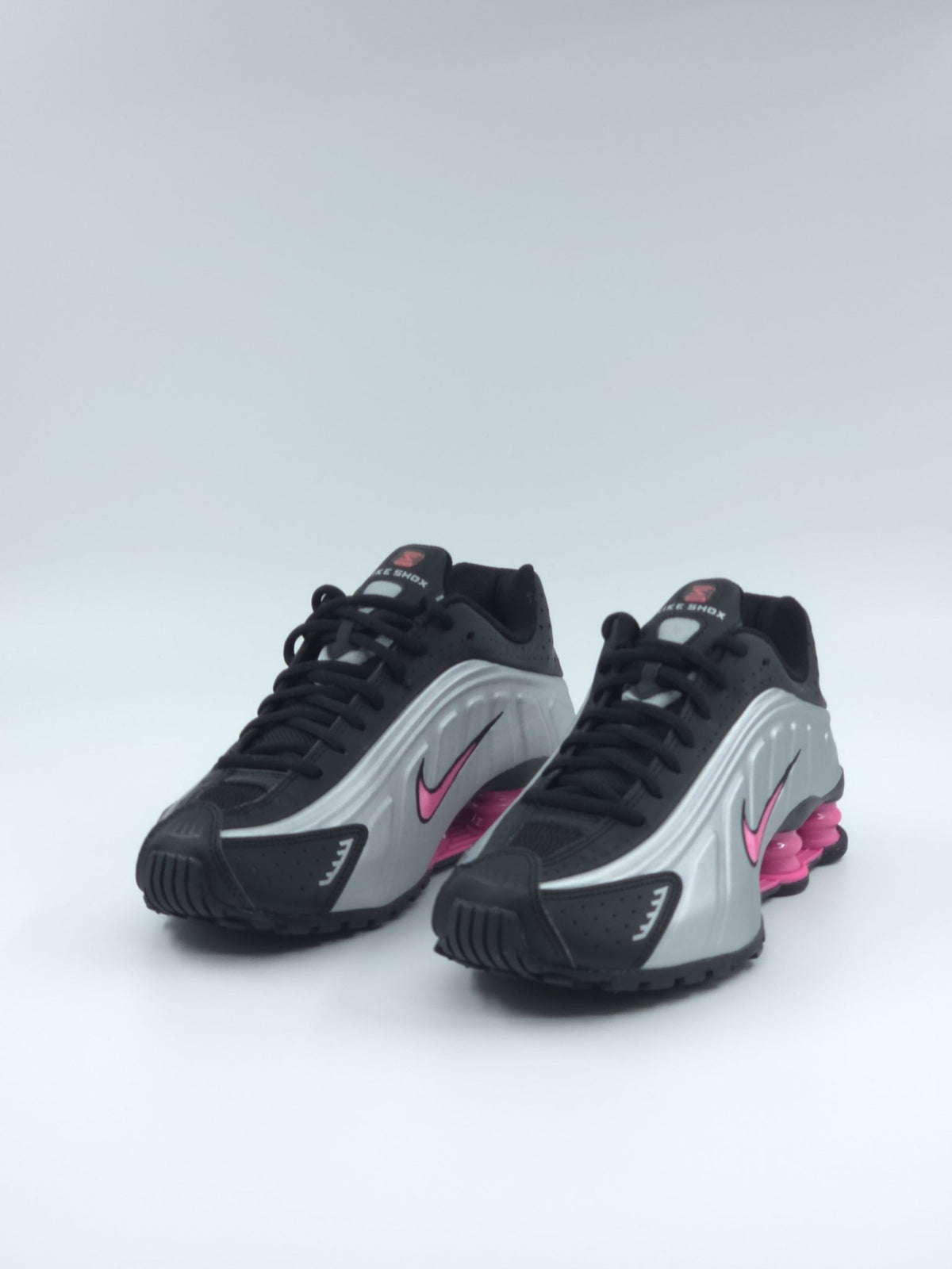 Nike Shox R4 pointure 40 – sneakers neuves, vue 3
