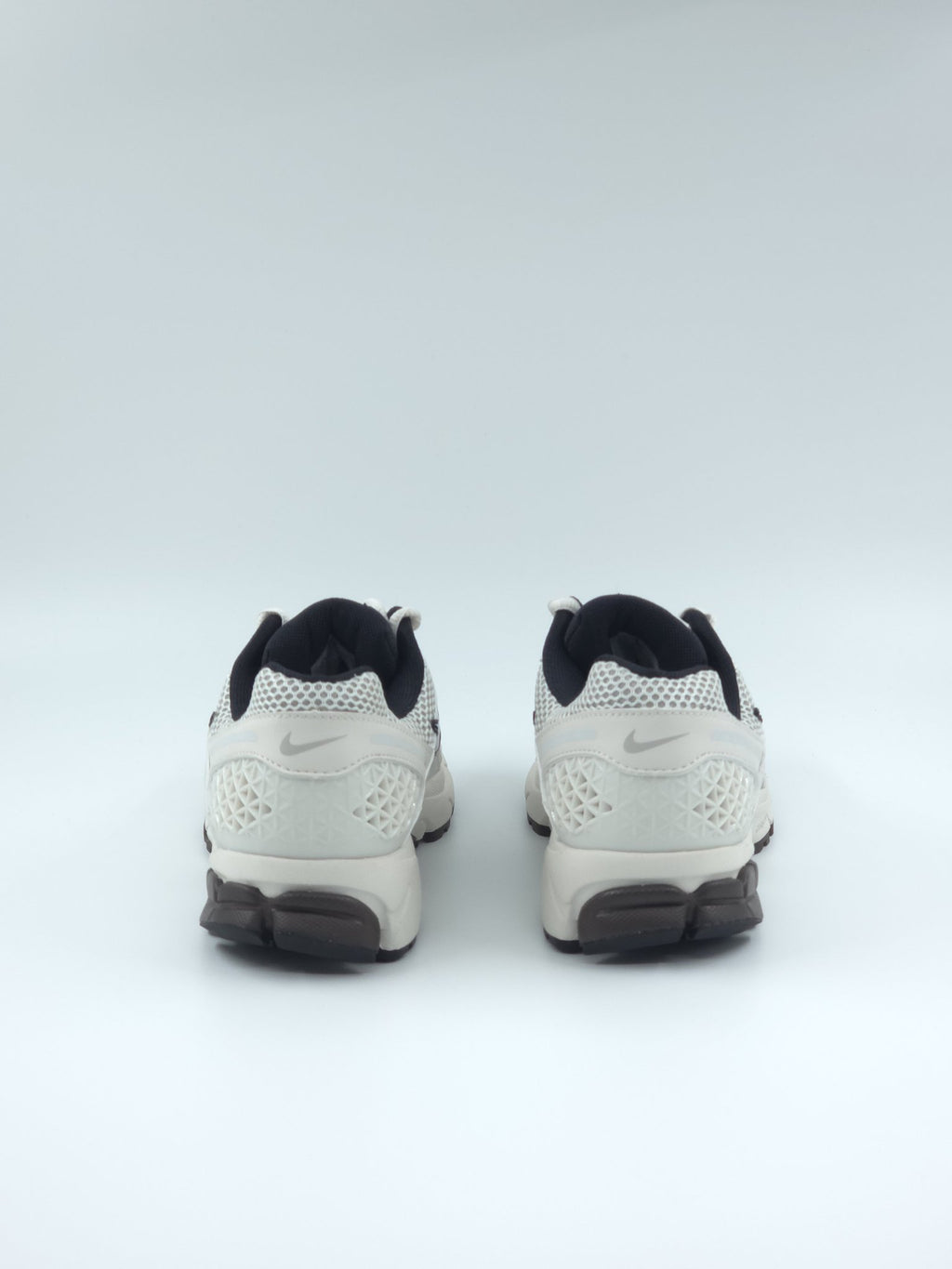 Nike Zoom Vomero 5 pointure 44 – sneakers neuves, vue 4