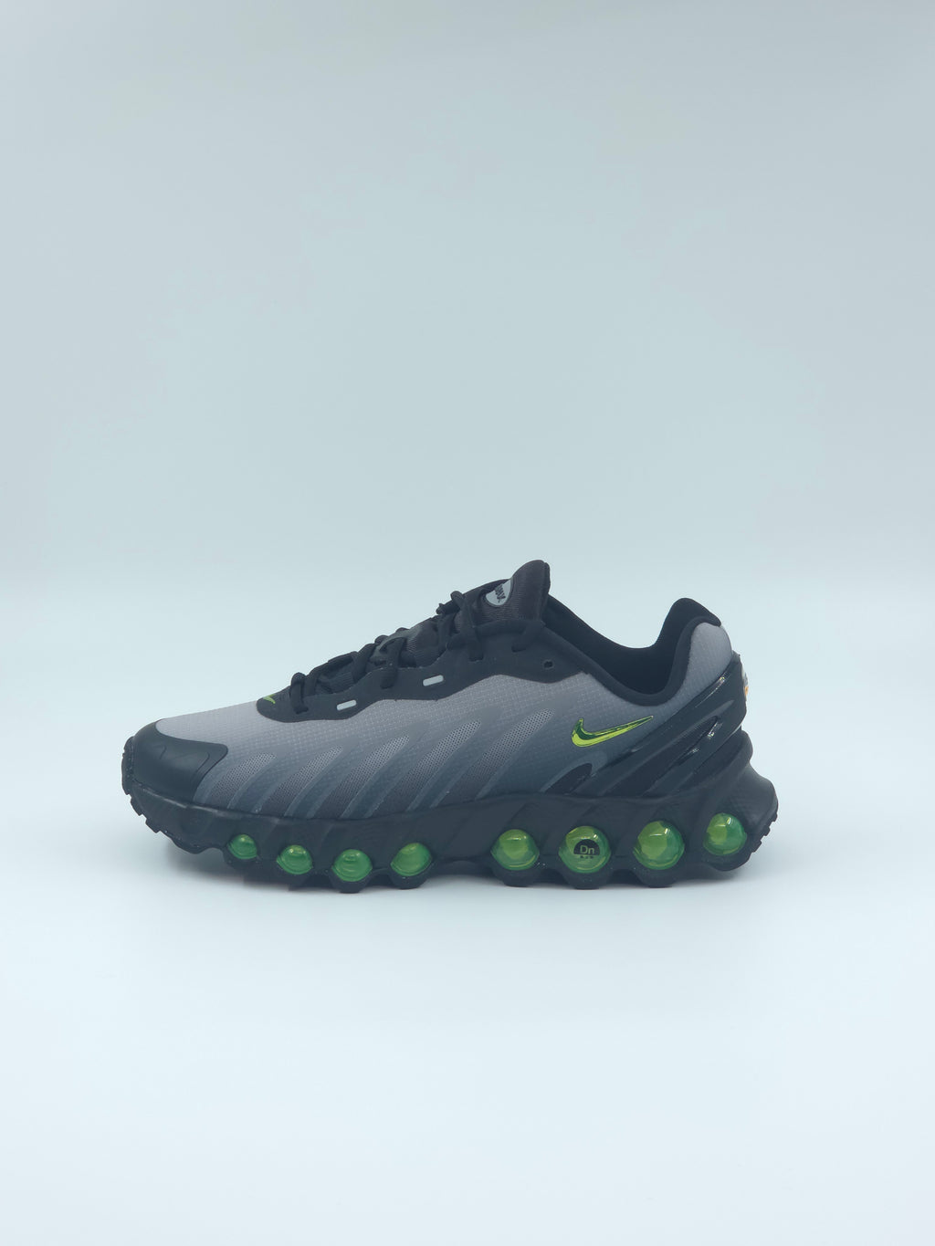 Nike Air Max DN8 pointure 38,5 – sneakers neuves, vue 1