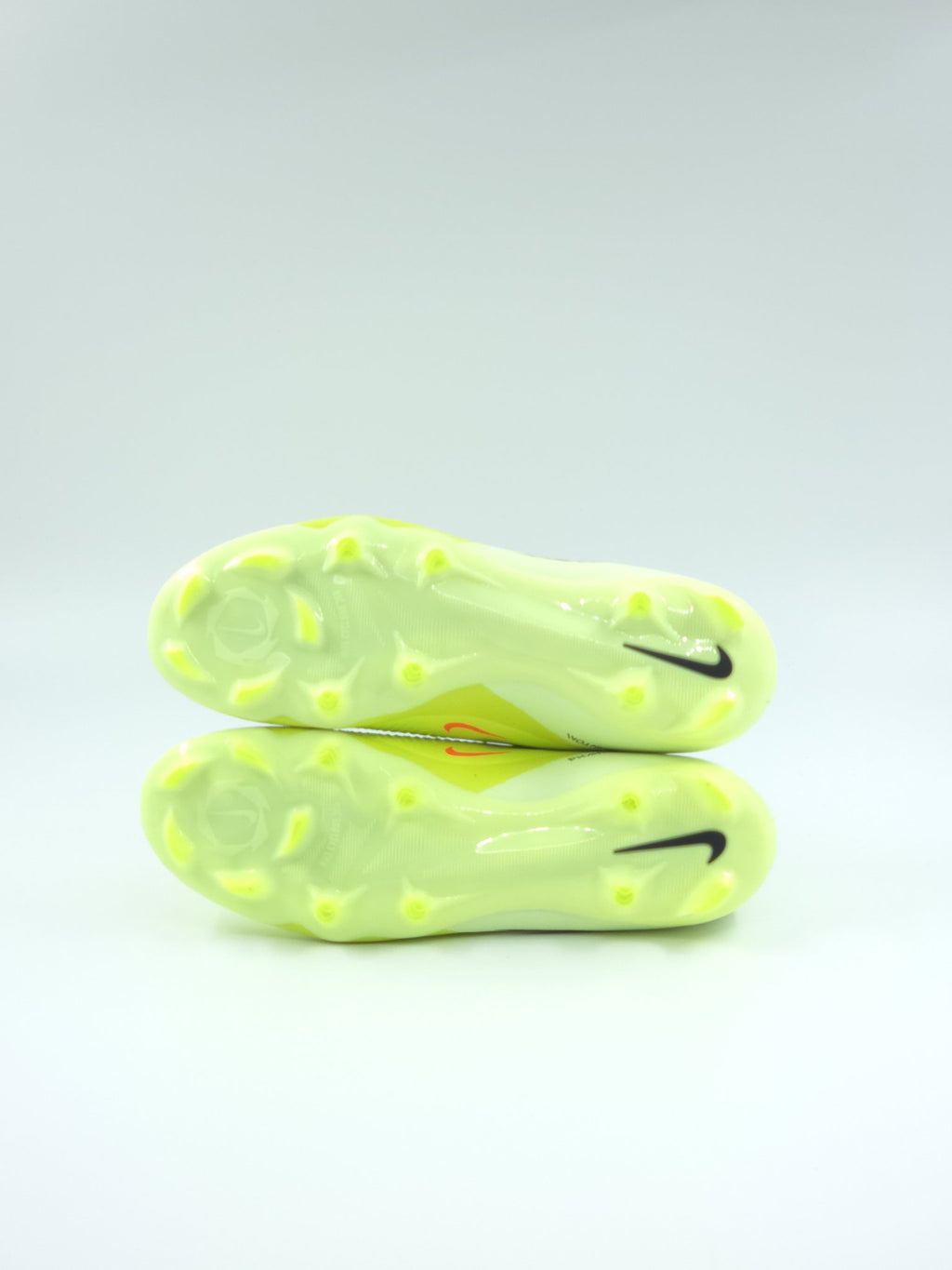 Nike Phantom 6 High Academy FG/MG pointure 39 – crampons de foot neufs, vue 5