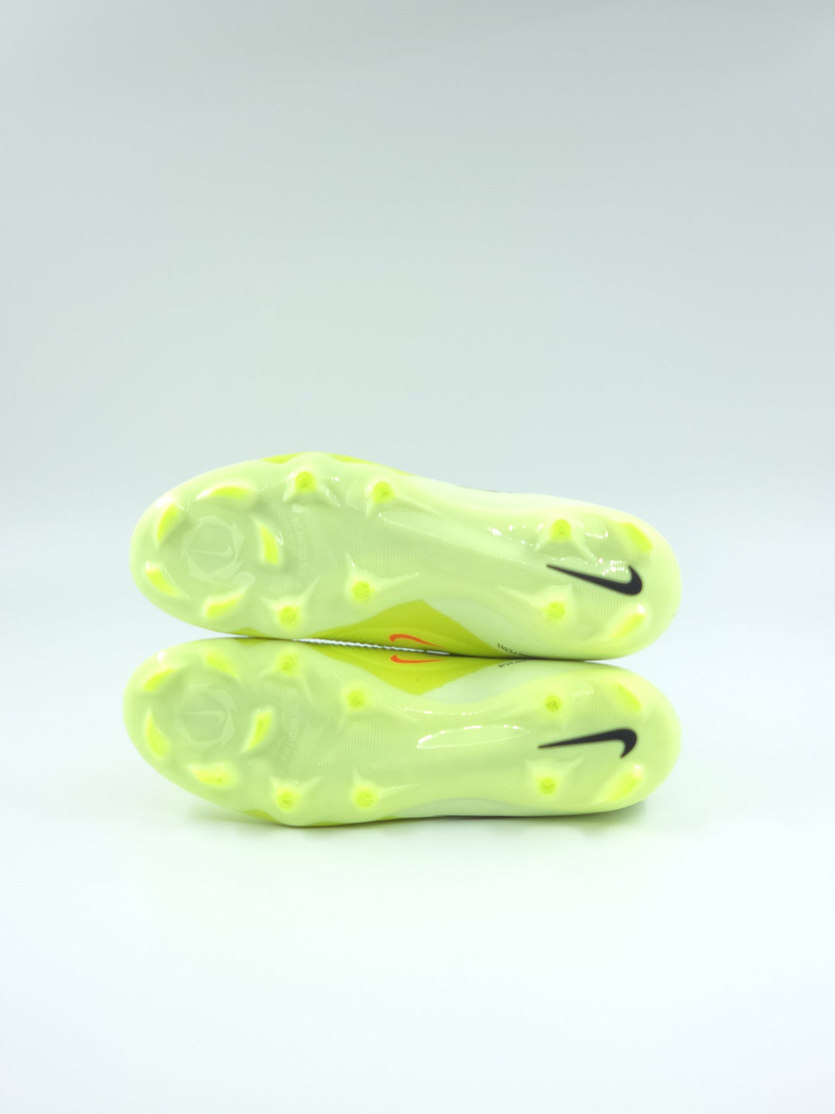 Nike Phantom 6 High Academy FG/MG pointure 39 – crampons de foot neufs, vue 5