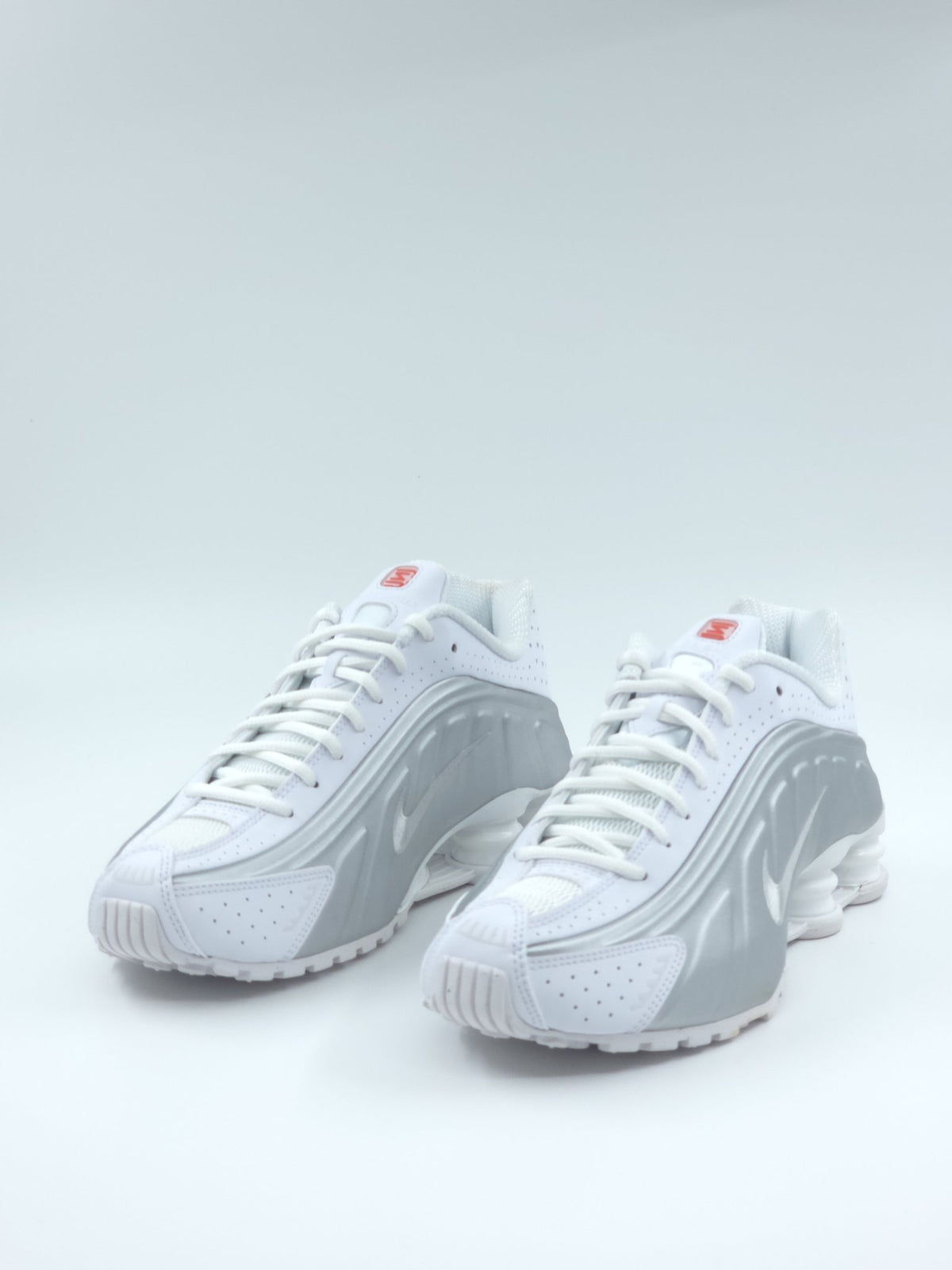Nike Shox R4 pointure 42 – sneakers neuves, vue 3