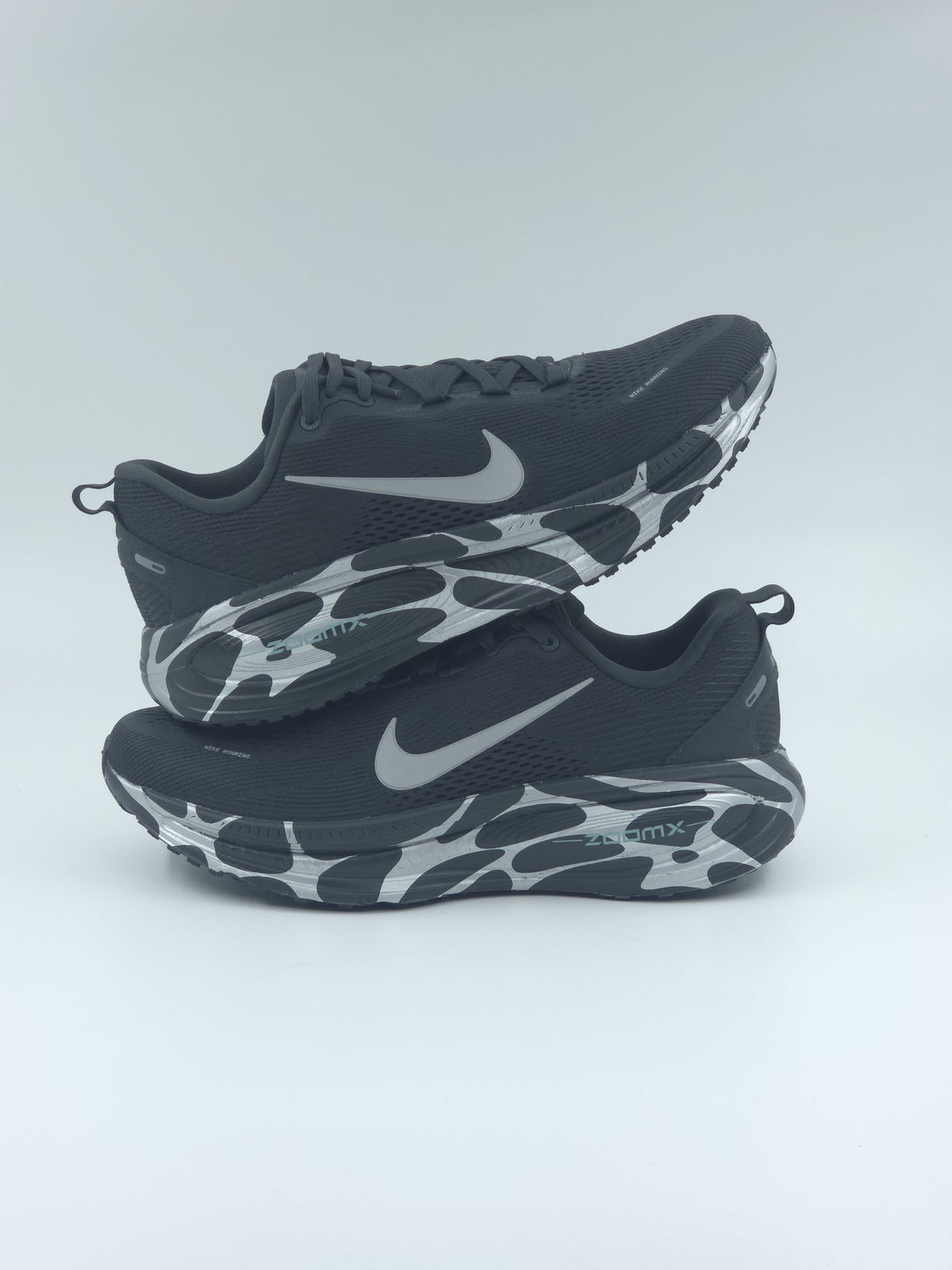 Nike Vomero 18 pointure 42,5 – chaussures de running neuves, vue 2