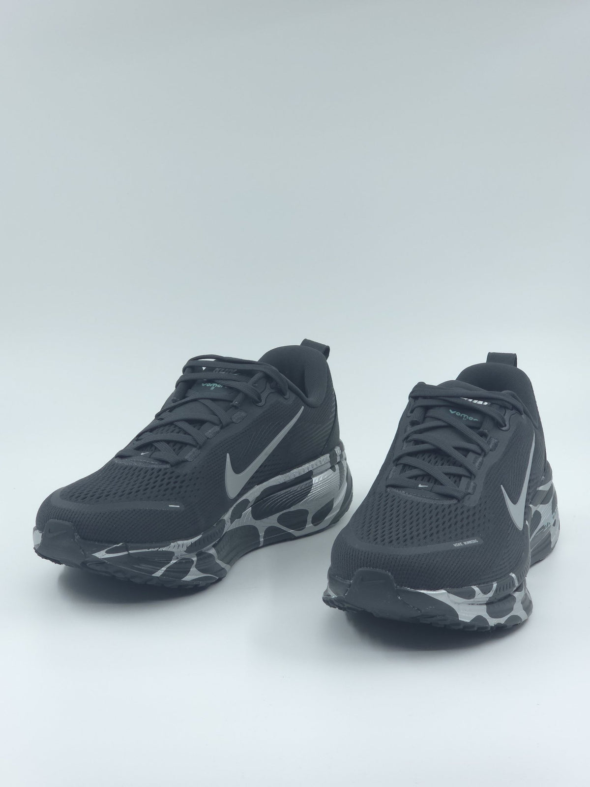 Nike Vomero 18 pointure 42,5 – chaussures de running neuves, vue 3