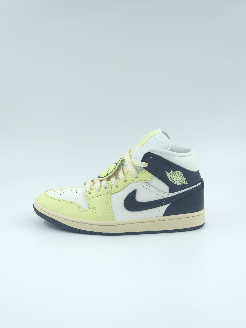 Nike Jordan 1 Mid SE pointure 41 – sneakers neuves, vue 1