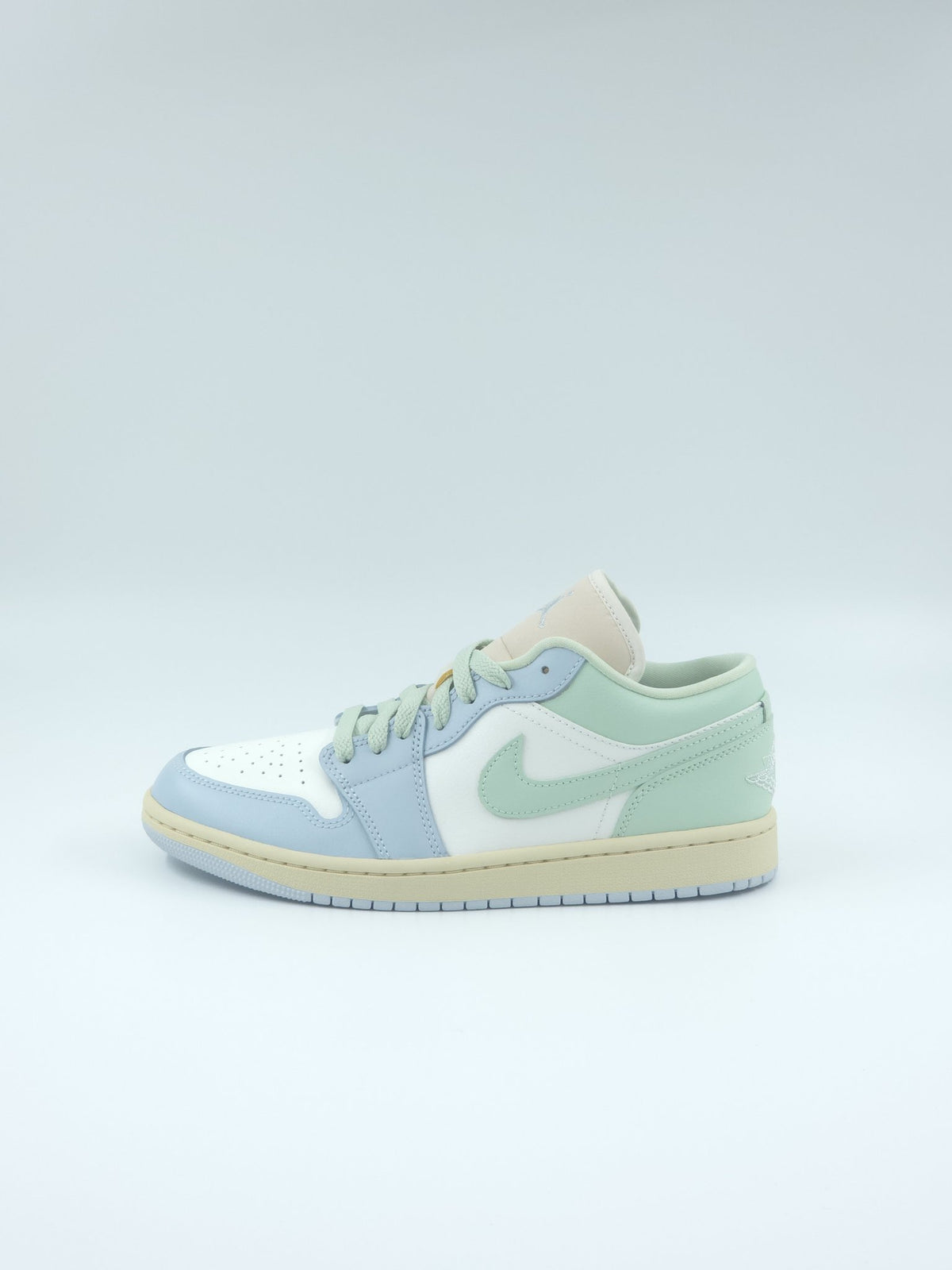 Air Jordan 1 Low pointure 40 – sneakers neuves, vue 1