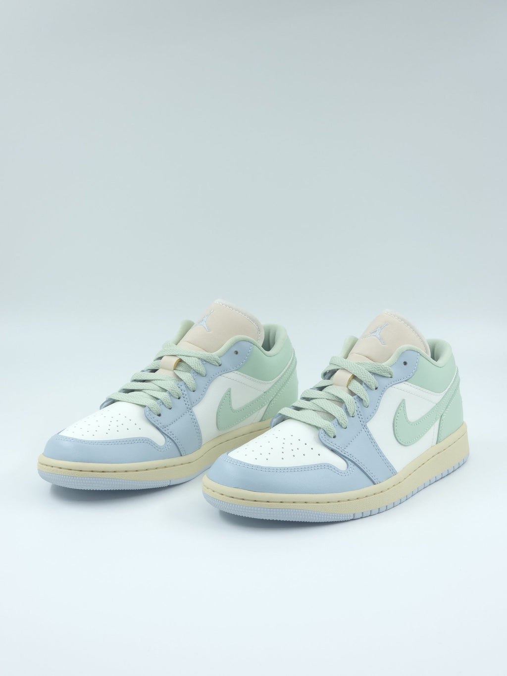 Air Jordan 1 Low pointure 40 – sneakers neuves, vue 2