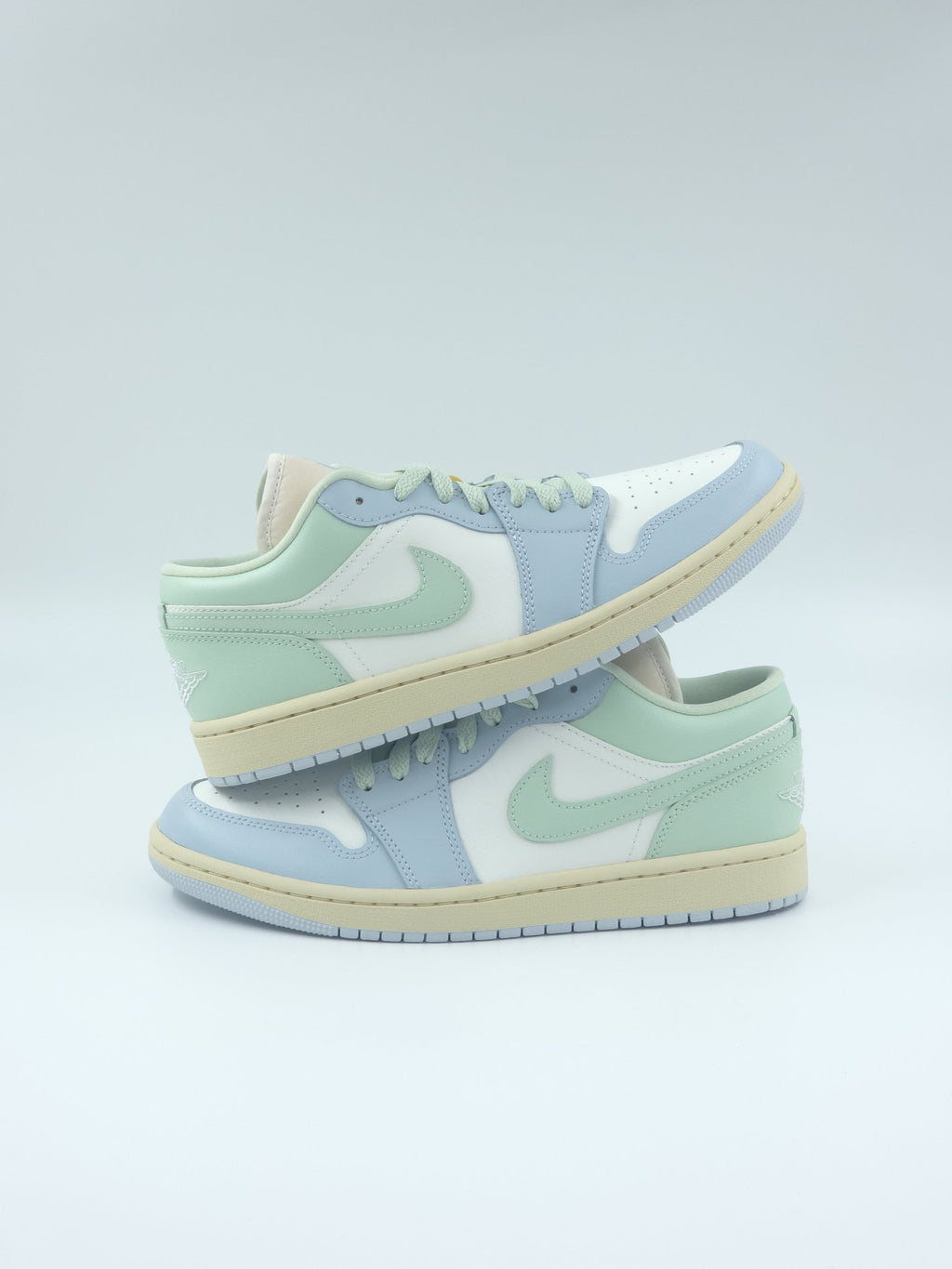 Air Jordan 1 Low pointure 40 – sneakers neuves, vue 3