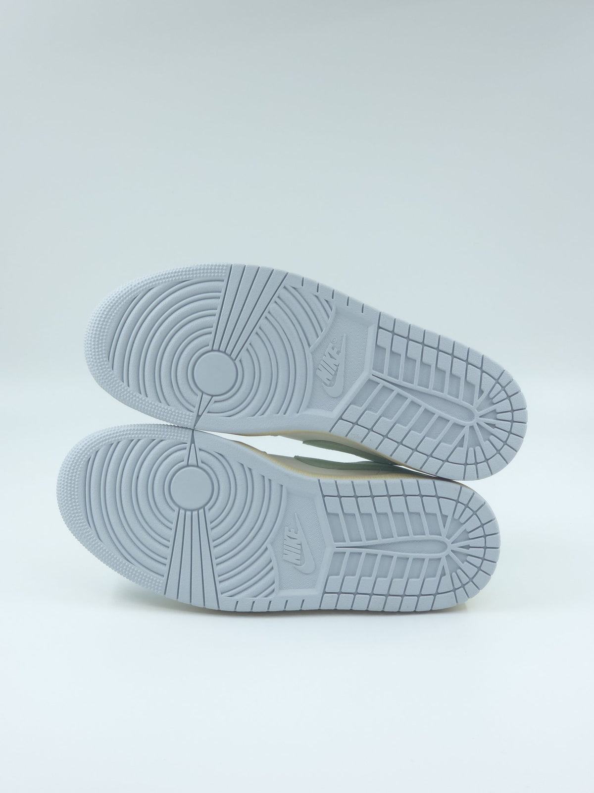 Air Jordan 1 Low pointure 40 – sneakers neuves, vue 5
