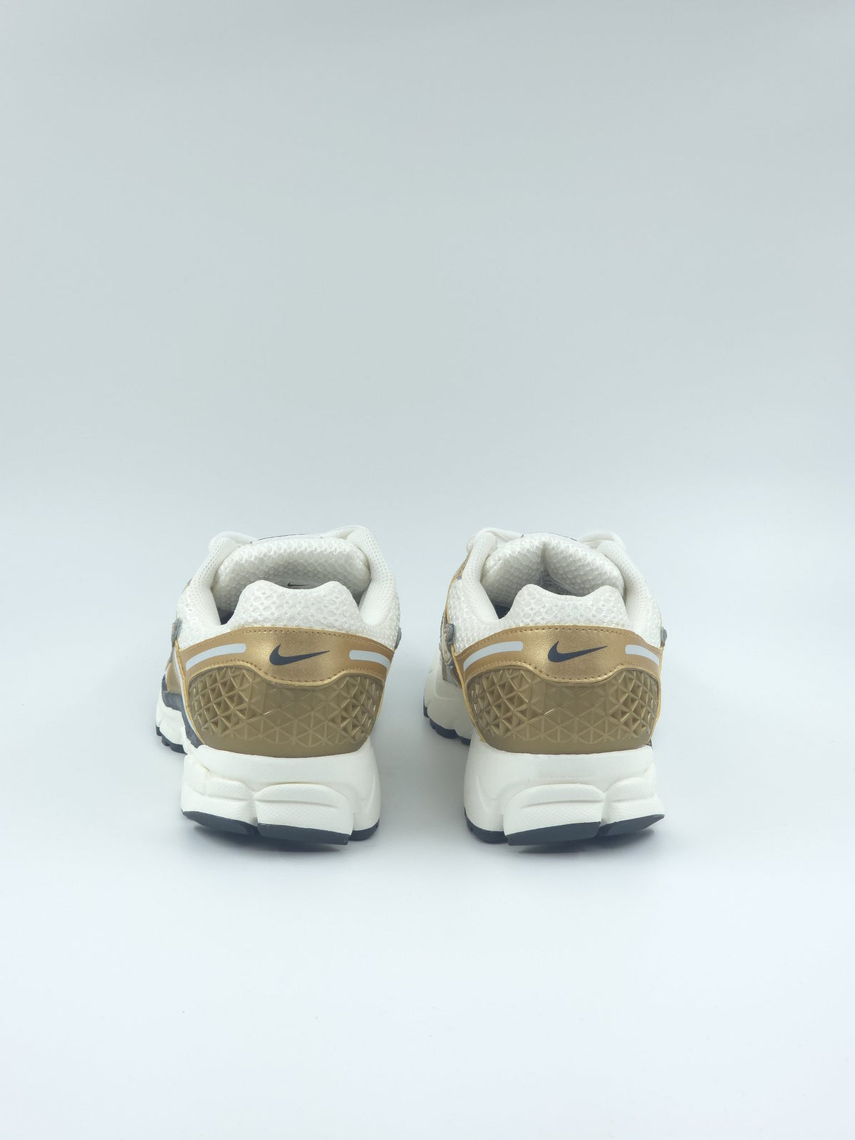 Nike Zoom Vomero 5 pointure 43 – sneakers neuves, vue 4