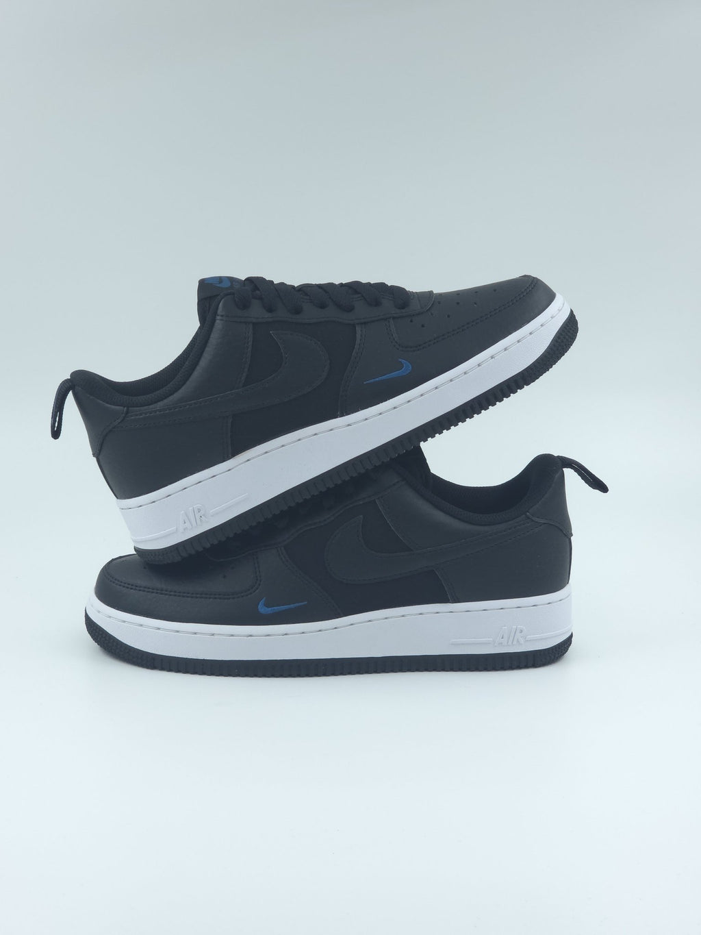 Nike Air Force 1 '07 pointure 40 – sneakers neuves, vue 2