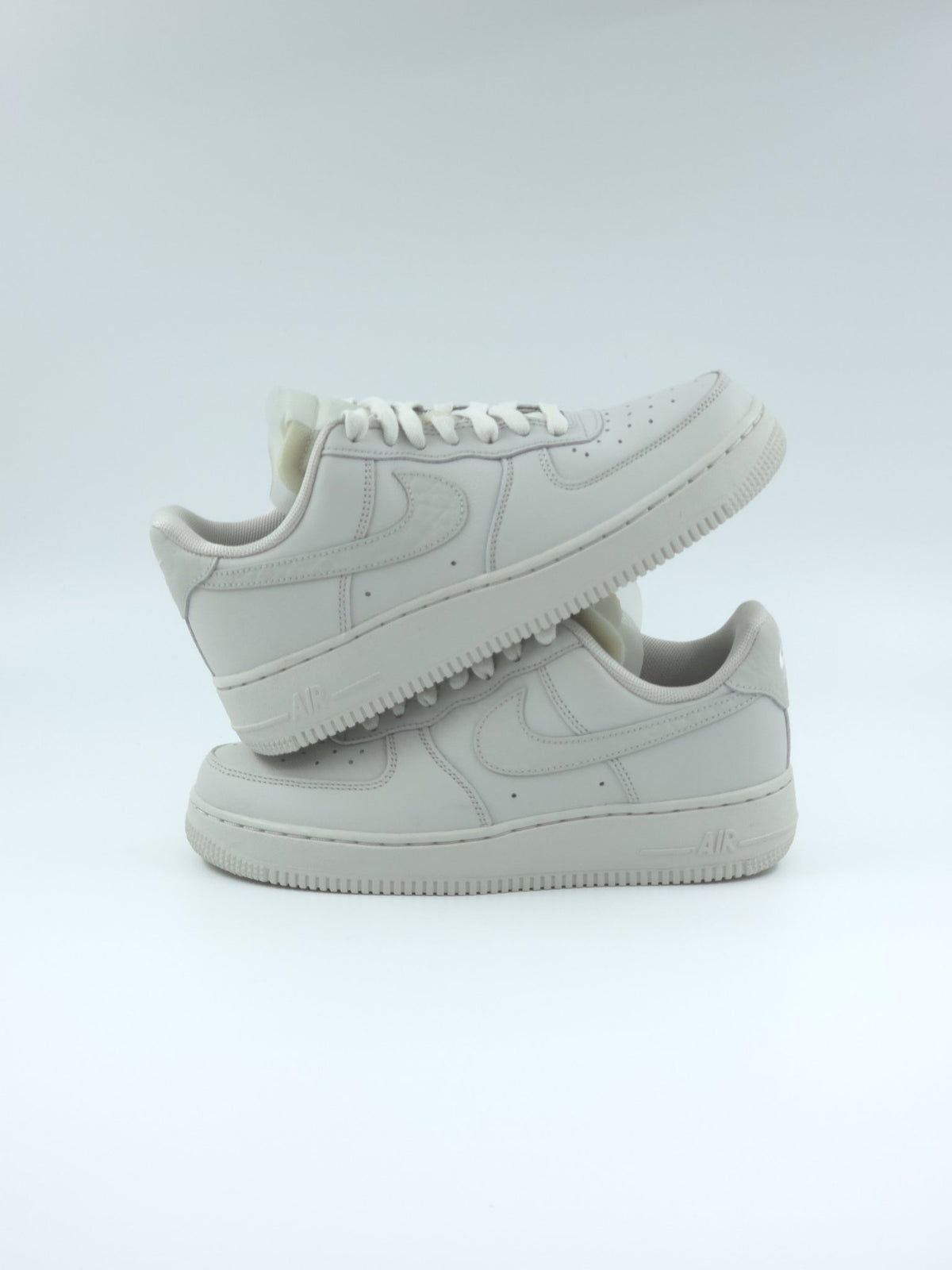 Nike Air Force 1 Premium pointure 38,5 – sneakers neuves, vue 2
