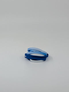 Bleu foncé blanc